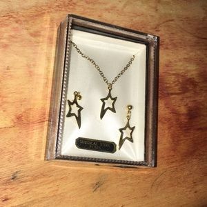 Earring+necklace set